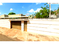 Edificação Comercial com Piscina e Terreno Amplo em Jataizinho