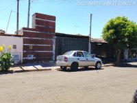 Casa com 2 quartos, 1 banheiro e área de serviço