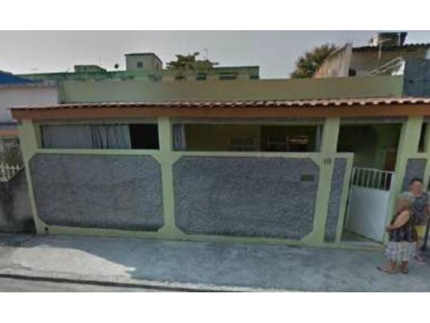 Casa em Leilão Ocupada com 35m²