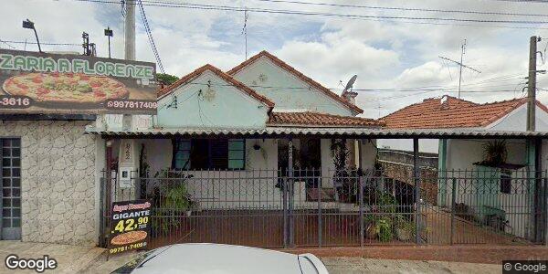 Prédio Residencial 2 quartos, 1 banheiro, 67,5m² construídos, desocupado