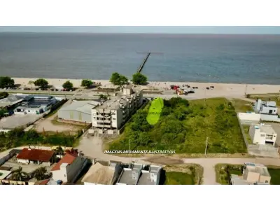 Terreno na Praia do Laranjal em Pelotas