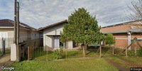 Terreno com casa não averbada, 3 quartos, 2 banheiros, 95m² construída