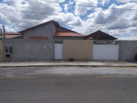 Casa com 4 quartos, 3 banheiros e 1 vaga de garagem em Paulo Afonso/BA