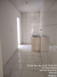 Casa ocupada com 2 quartos e terreno de 518,52 m²