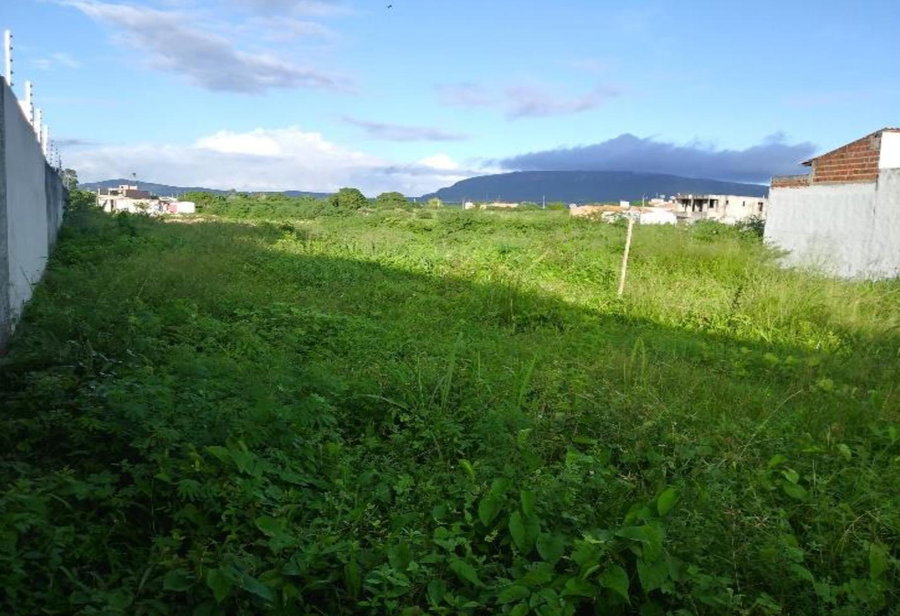 Lote com 213,15 m² em Marianga