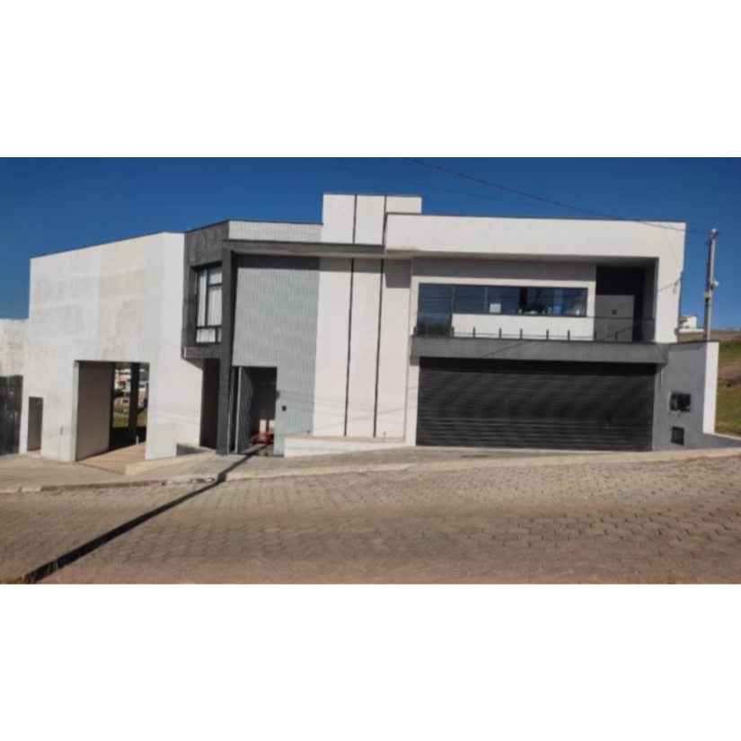 Casa com 449m² em Cambuí/MG