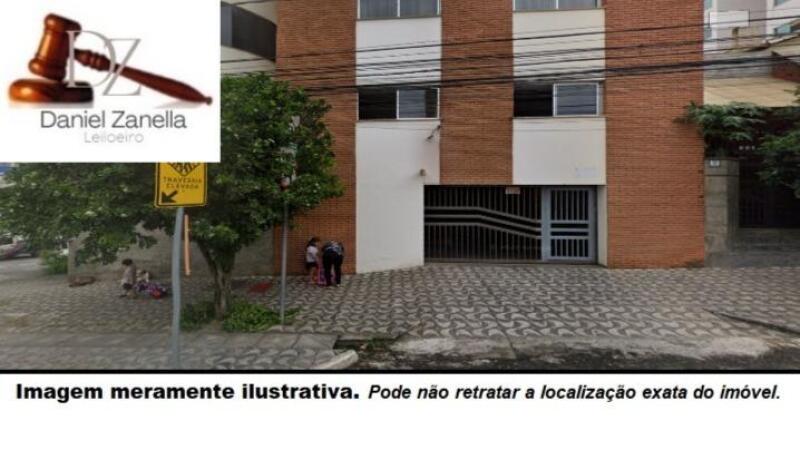 Apartamento 201 no Edifício Vitória Régia com 177,70 m²