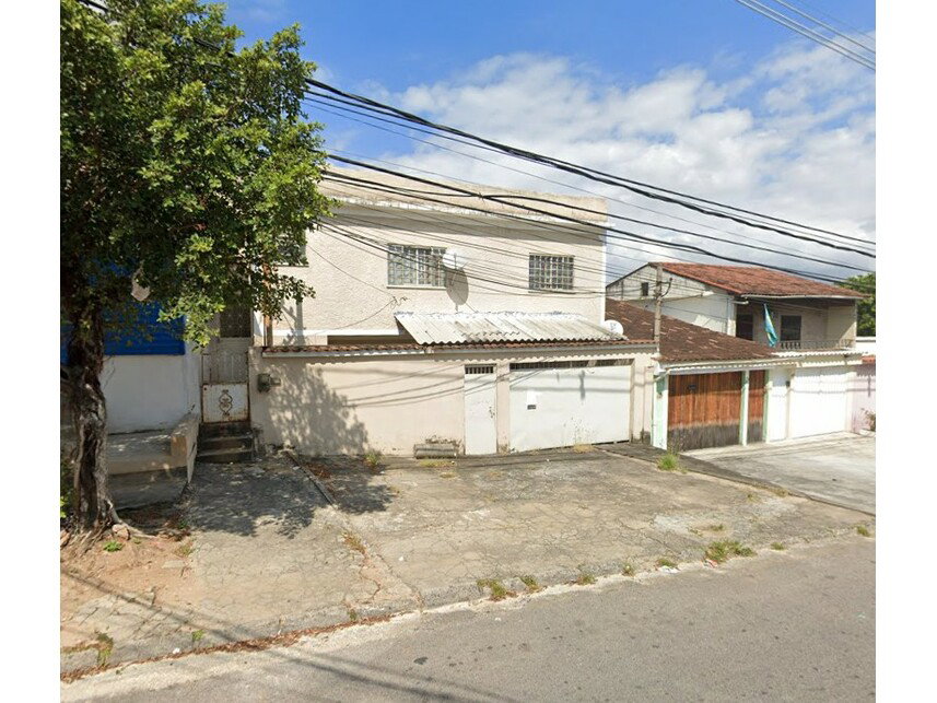 Apartamento com 87 m² em leilão