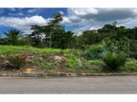 Terreno com 591,70m² em loteamento
