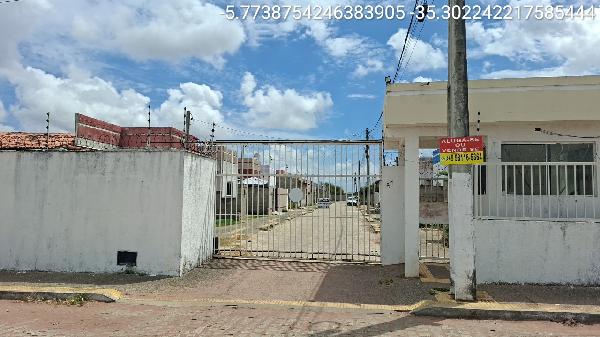 Casa com 2 quartos e 1 vaga em São Gonçalo do Amarante/RN
