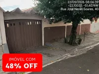 Casa ocupada com 186,40m² de área construída