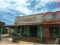 Casa com pontos comerciais, 3 cômodos, 124.74m² construída, terreno 587.5m²
