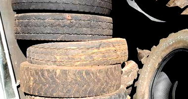 Sucata e Carcaça de Pneus Diversos em Vista Gaúcha/RS