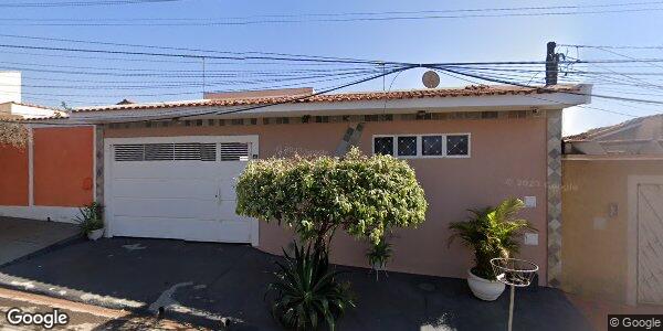 Casa com 2 quartos, 2 banheiros, 2 vagas e 174.83m² construída