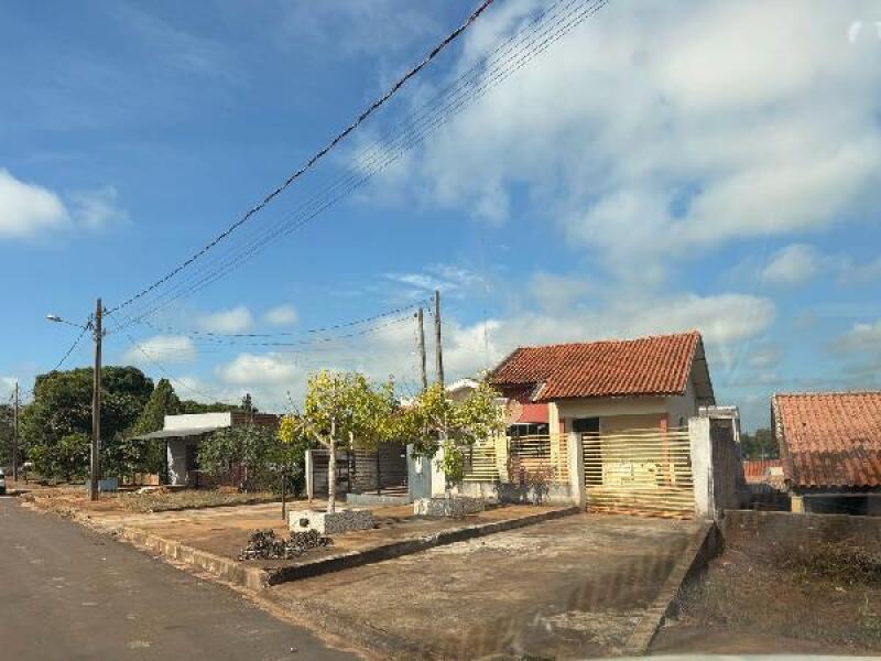 Casa com 2 Quartos e 1 Vaga em Iporã/PR