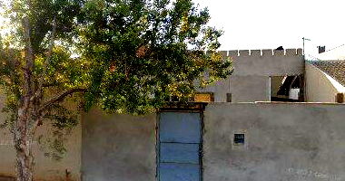 Casa com terreno de 203,95m² e área construída de 36,85m²