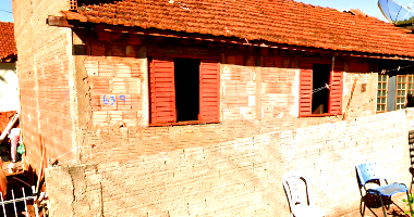 Casa com terreno de 242m² em São Pedro do Turvo/SP