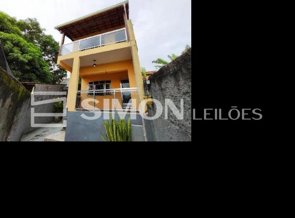 Casa em São Gonçalo com 2 quartos e 2 banheiros