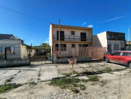 Casa padrão com 241m² em Fragata, Pelotas - RS