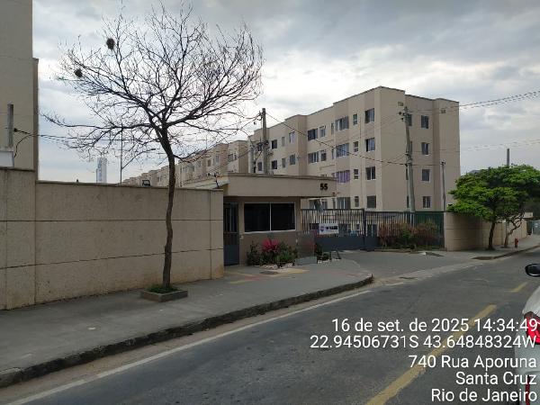 Apartamento com 2 quartos e 1 vaga em Santa Cruz, Rio de Janeiro