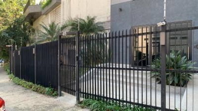 Apartamento 202m² com 4 Vagas - Edifício London