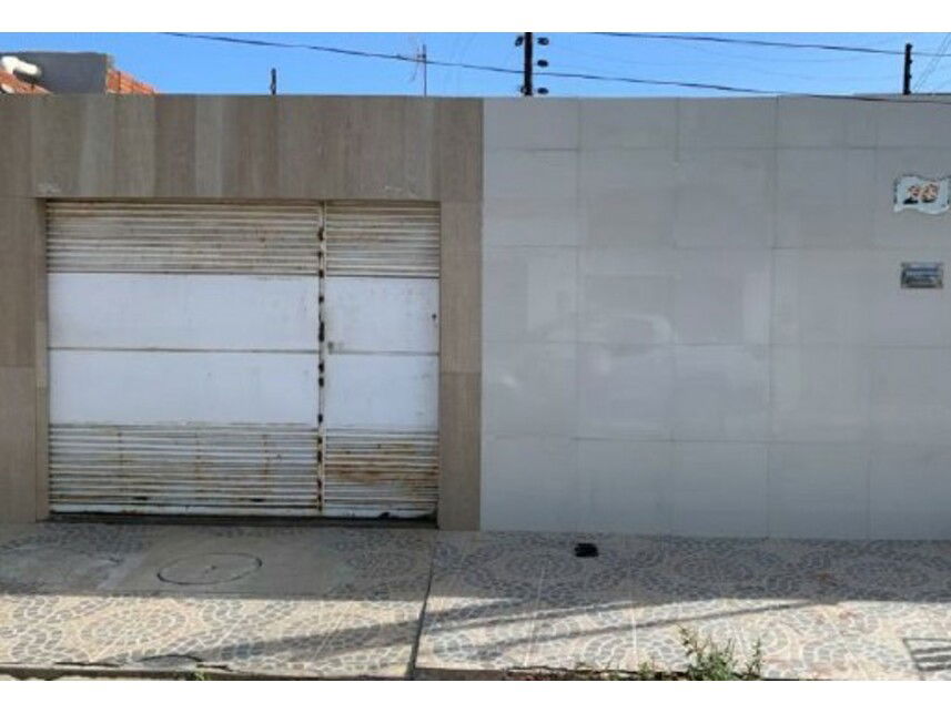 Casa com 2 dormitórios e 1 banheiro em São Gonçalo