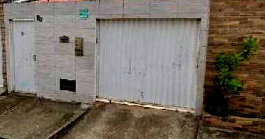 Casa com 2 Quartos e Varanda em Feira de Santana