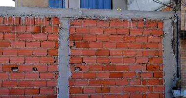 Confortável Apartamento com 2 Quartos, 1 Banheiro e 37m² de Área Construída