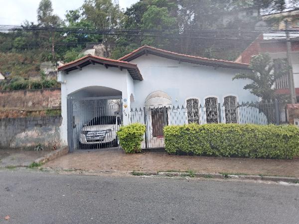 Casa em Franco da Rocha com 2 quartos e 175m² de área