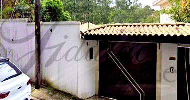 Terreno amplo de 500m² com ótima localização e documentação regular