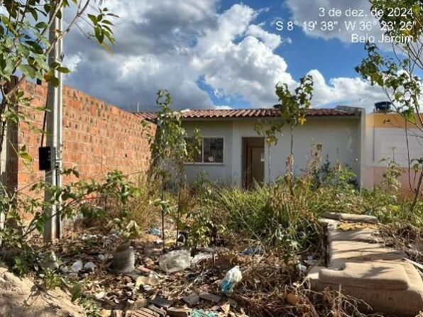 Casa com 2 quartos, 1 banheiro, 50m² área privativa e 1 vaga