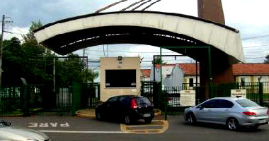 Casa 2 quartos, 1 banheiro, 1 vaga, 43,58m² construída, desocupada