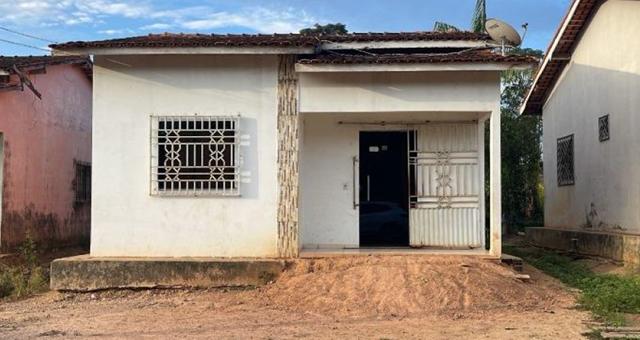 Casa com 1 quarto e 1 banheiro, área construída de 61.87m², ocupada