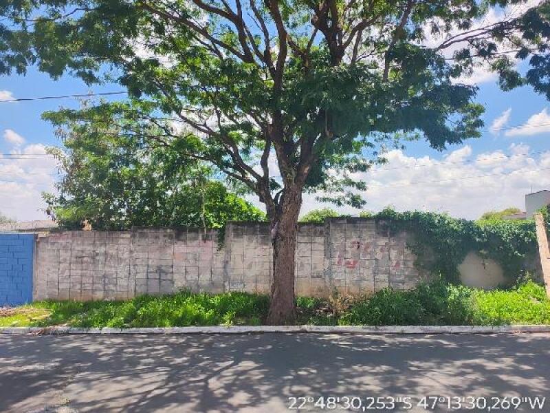Terreno de 921,4m² em Sumaré, ideal para investimento