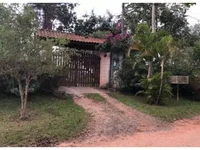 Casa em leilão com 4 quartos e 3 banheiros