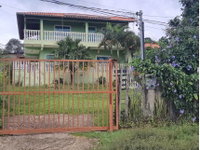 Casa em leilão com 259m² de área construída