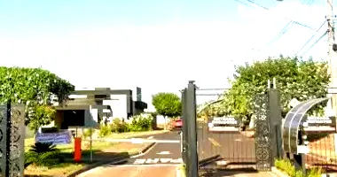 Casa em Leilão com 3 Quartos e 2 Banheiros