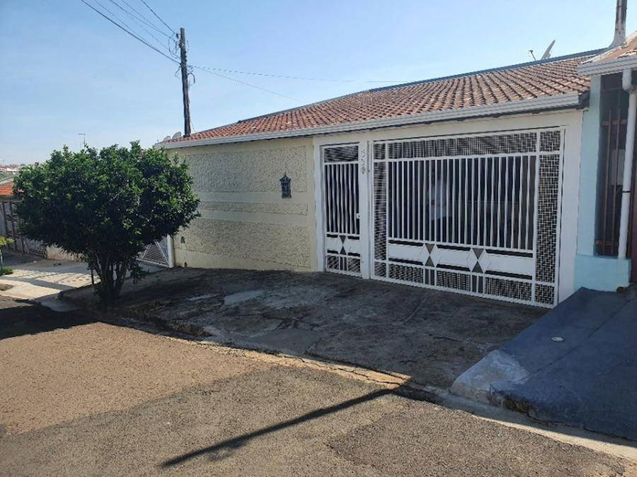 Casa 2 dormitórios, 2 banheiros, 2 vagas, 168,56m² - Ocupada