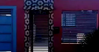 Casa com 142m² construídos, ocupada