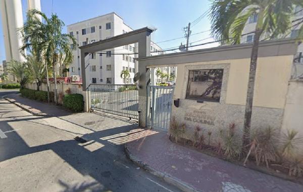 Apartamento com 2 quartos em condomínio com área de 46m²