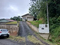 Cota de Terreno Residencial com 150 m² Construídos