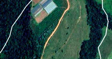 Gleba de terras com benfeitorias em Barbacena - MG