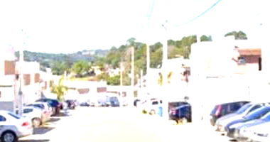 Casa de Condomínio 3 quartos 2 banheiros 1 vaga, ocupada