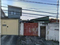 Casa ocupada com 162 m² construídos