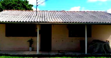 Casa com 4 quartos em Laguna, SC