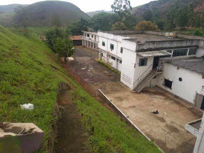 Galpão Industrial com 759m² em Juiz de Fora