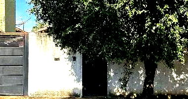 Casa com 3 quartos, 1 banheiro e 74,5 m² construída, desocupada
