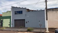 Casa padrão com 2 quartos e 2 banheiros, 338 m² construída, ocupada
