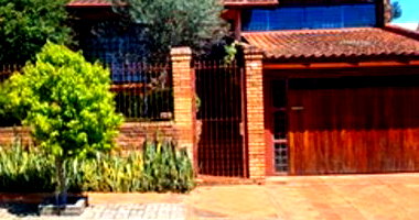 Casa em Passo Fundo com 2 quartos e piscina