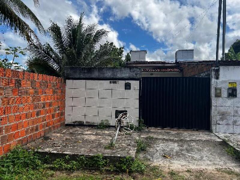 Casa com 2 Quartos e 2 Banheiros em Santa Rita/PB